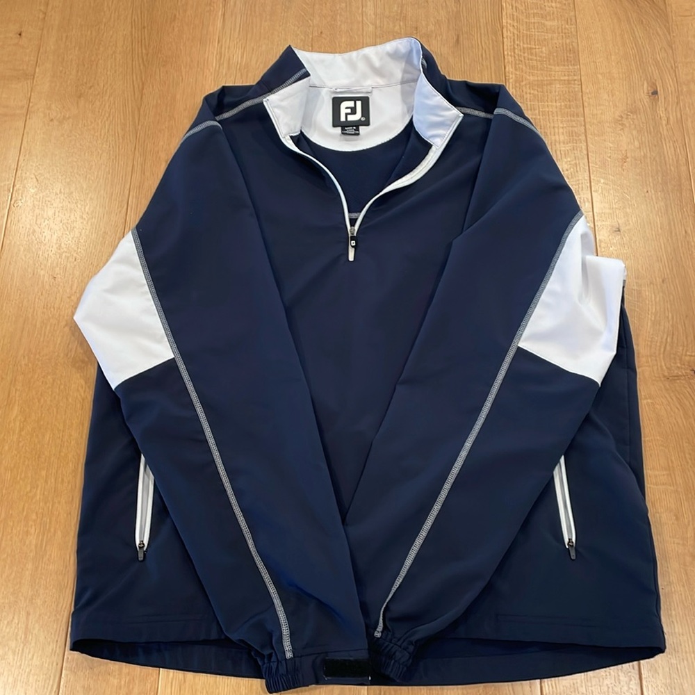 Golf wind breaker light coat